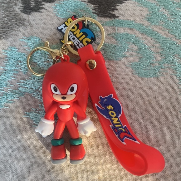 3 Sonic Heroes Bundle Key chain or backpack charm Brand New Never used - Picture 5 of 11